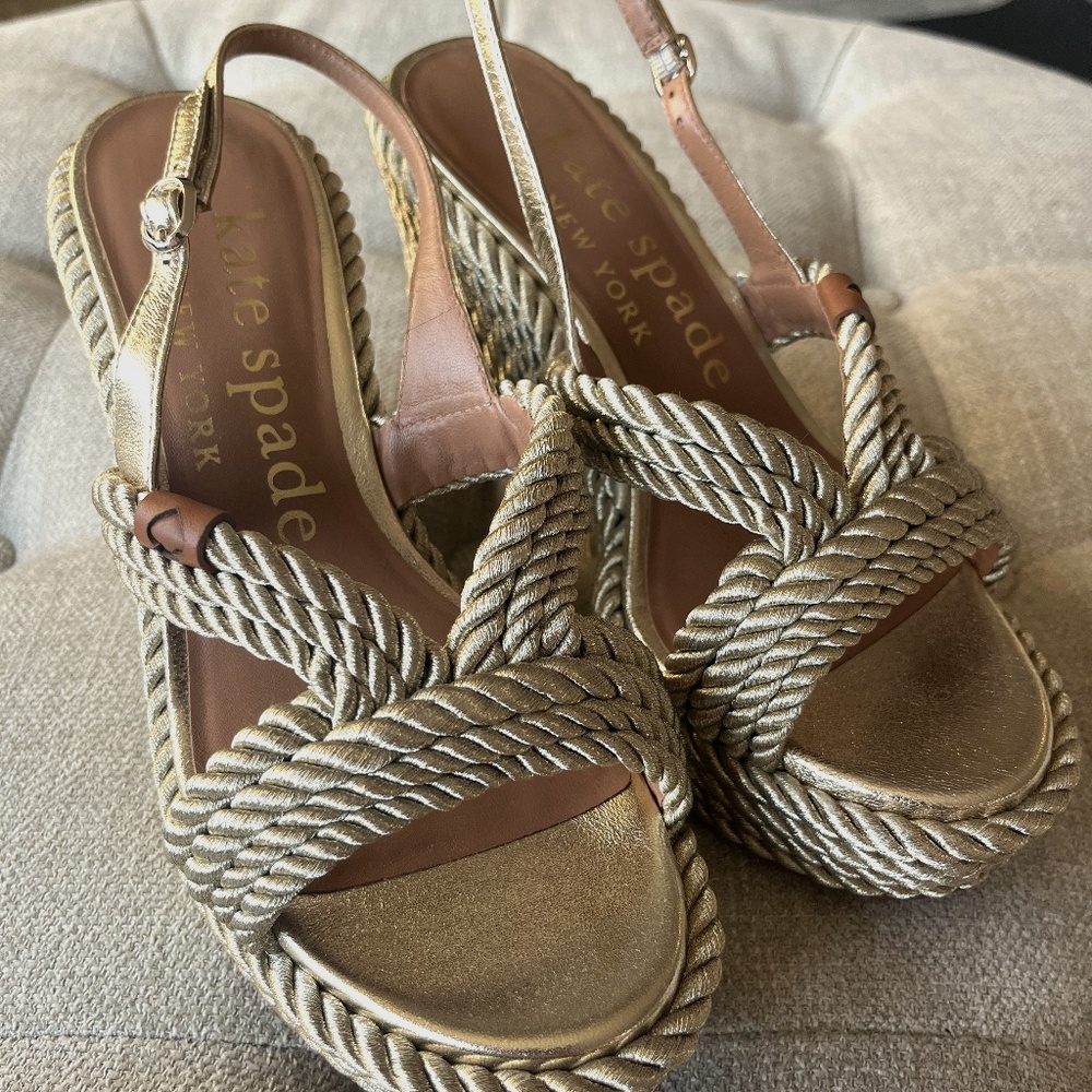 Kate Spade Tahiti Espadrille Wedges (Size 7)
